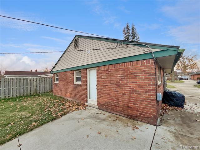 Builiding view four for 18031 Hamann, Riverview, MI. 48193