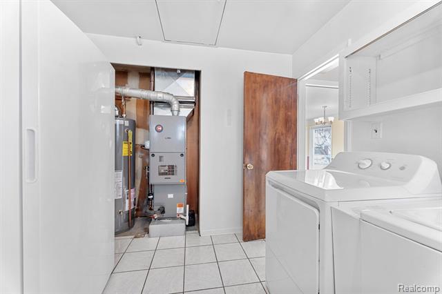 Builiding view ten for 12822 Johanna, Riverview, MI. 48193