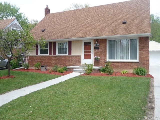 front view for 16287 Windermere Circle, Southgate, Mi. 48195