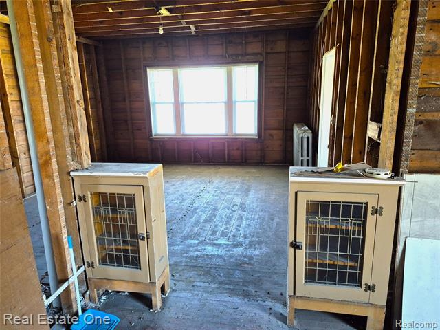 Builiding view nineteen for 505 Forest, Wyandotte, MI. 48192