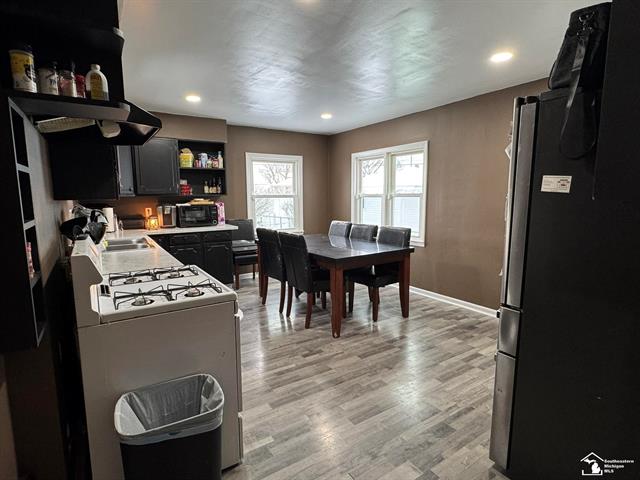 Builiding view seven for 3838 16Th, Wyandotte, MI. 48192