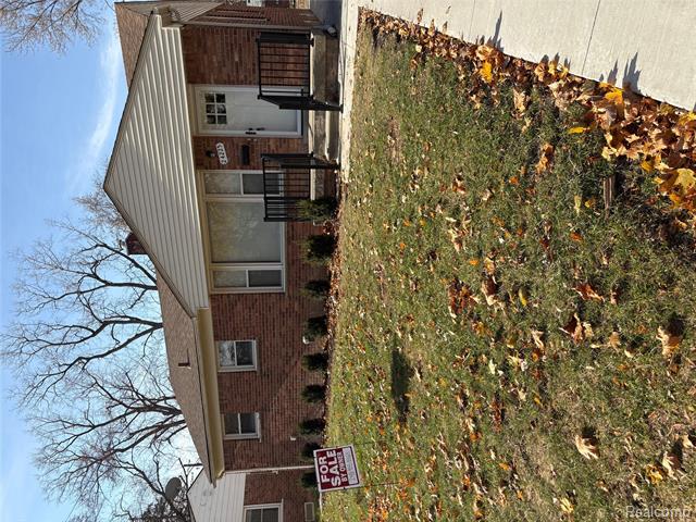 front view for 24225 Ridgedale St, Oak Park, Mi. 48237