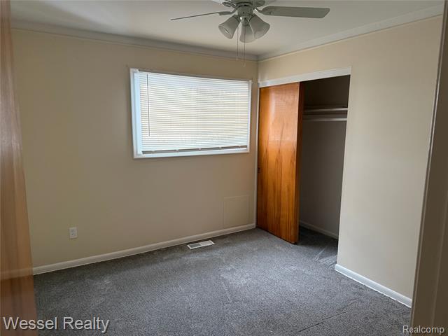 Builiding view seven for 15338 Helen, Southgate, MI. 48195