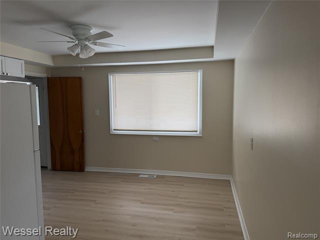 Builiding view two for 15338 Helen, Southgate, MI. 48195