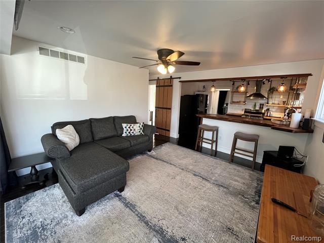 Builiding view forty two for 35754 Erie, Rockwood, MI. 48173