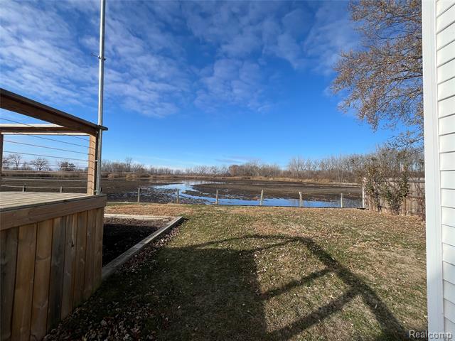 Builiding view four for 35754 Erie, Rockwood, MI. 48173