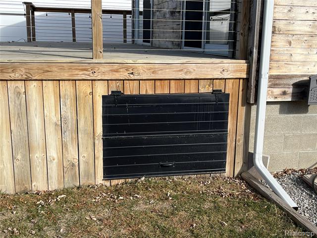 Builiding view nineteen for 35754 Erie, Rockwood, MI. 48173