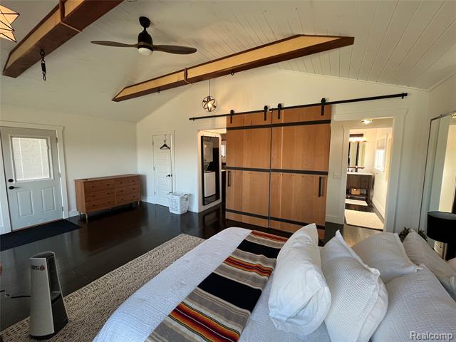 Builiding view seventy seven for 35754 Erie, Rockwood, MI. 48173