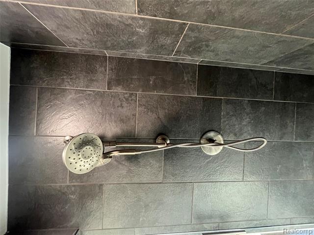 Builiding view sixty two for 35754 Erie, Rockwood, MI. 48173