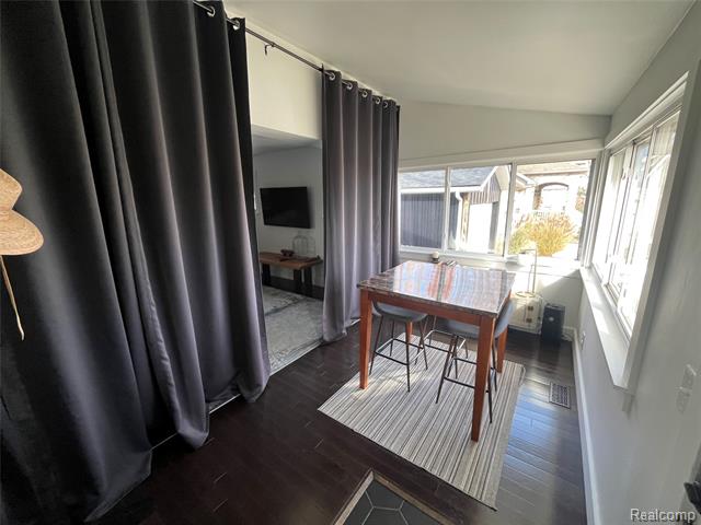 Builiding view thirty six for 35754 Erie, Rockwood, MI. 48173