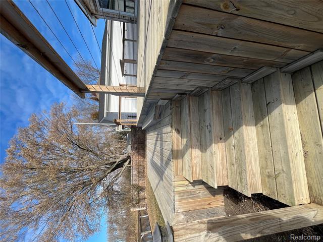 Builiding view twenty two for 35754 Erie, Rockwood, MI. 48173