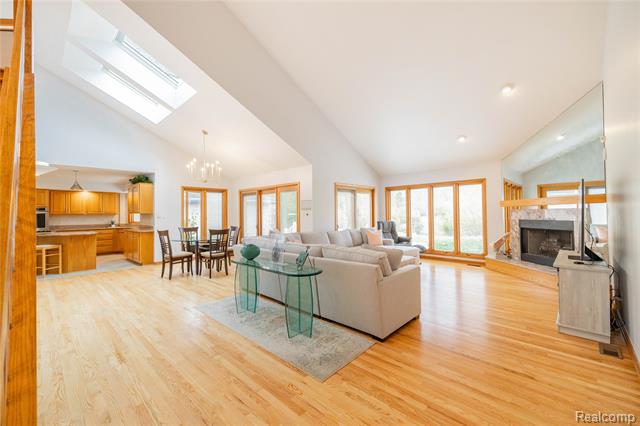 Builiding view eleven for 29462 East River, Grosse Ile, MI. 48138