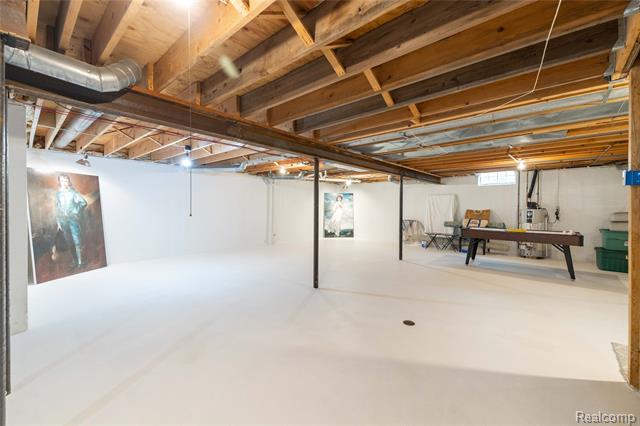 Builiding view fifty one for 29462 East River, Grosse Ile, MI. 48138