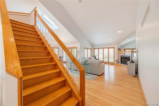 Builiding view nine for 29462 East River, Grosse Ile, MI. 48138