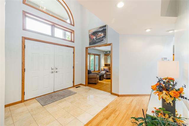 Builiding view seven for 29462 East River, Grosse Ile, MI. 48138