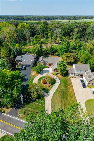 Builiding view sixty seven for 29462 East River, Grosse Ile, MI. 48138