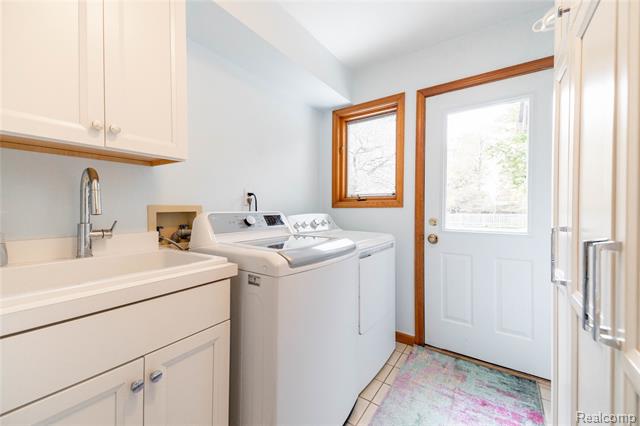 Builiding view thirty six for 29462 East River, Grosse Ile, MI. 48138