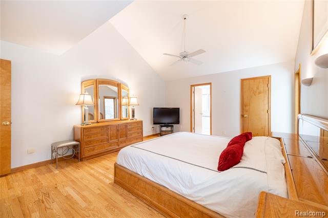 Builiding view twenty seven for 29462 East River, Grosse Ile, MI. 48138