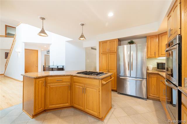 Builiding view twenty three for 29462 East River, Grosse Ile, MI. 48138