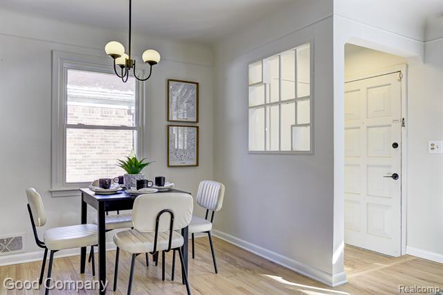 Builiding view eight for 24231 Ridgedale, Oak Park, MI. 48237