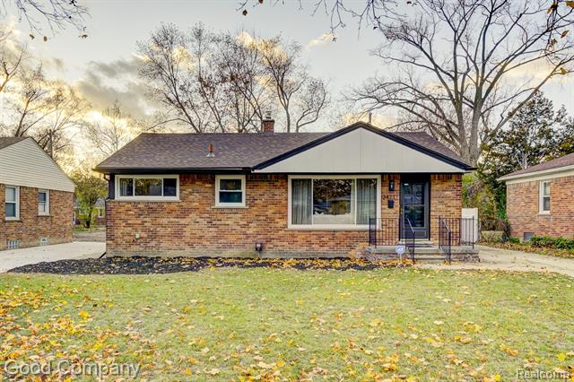 Builiding view forty four for 24231 Ridgedale, Oak Park, MI. 48237