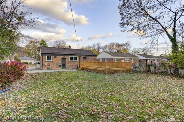 Builiding view thirty eight for 24231 Ridgedale, Oak Park, MI. 48237