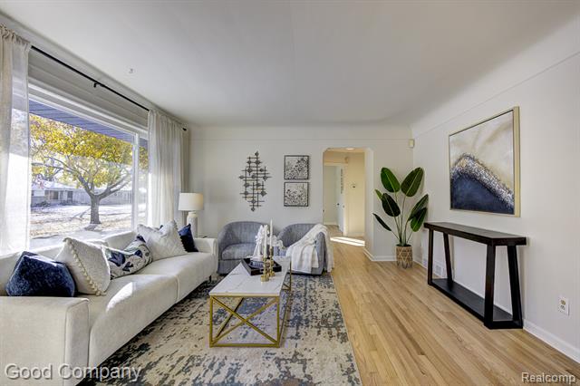 Builiding view three for 24231 Ridgedale, Oak Park, MI. 48237