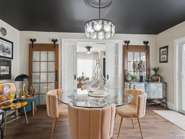 Builiding view ten for 404 Pine, Wyandotte, MI. 48192