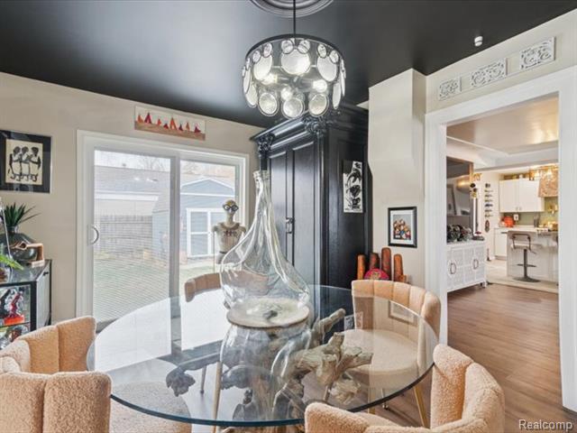 Builiding view twelve for 404 Pine, Wyandotte, MI. 48192