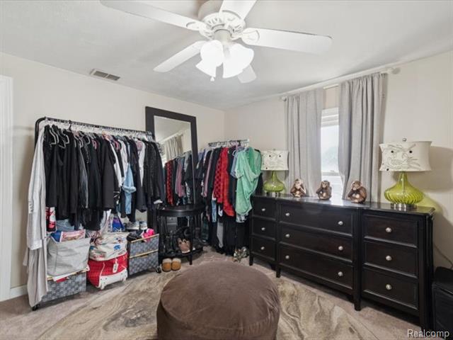 Builiding view twenty seven for 404 Pine, Wyandotte, MI. 48192