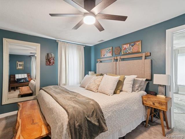 Builiding view twenty two for 404 Pine, Wyandotte, MI. 48192