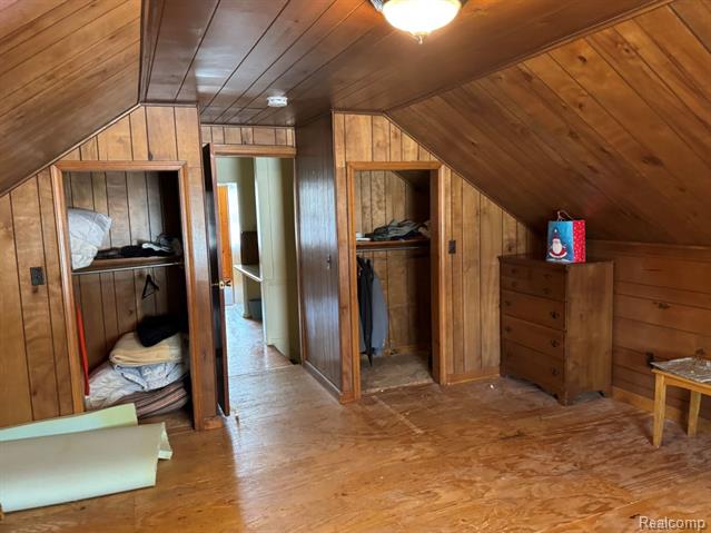 Builiding view eighteen for 13226 Catalpa, Southgate, MI. 48195