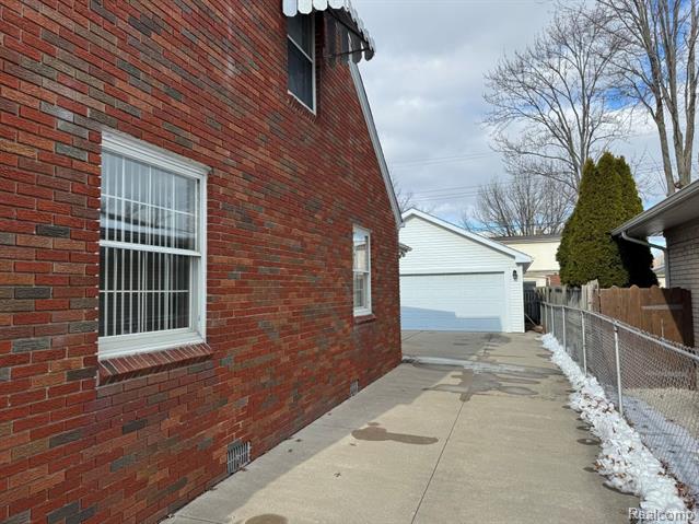 Builiding view four for 13226 Catalpa, Southgate, MI. 48195