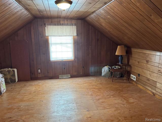 Builiding view seventeen for 13226 Catalpa, Southgate, MI. 48195