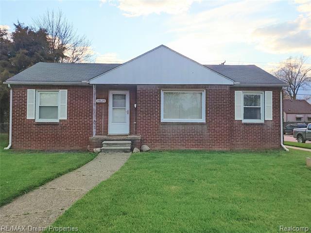 front view for 14620 Trenton Rd, Southgate, Mi. 48195