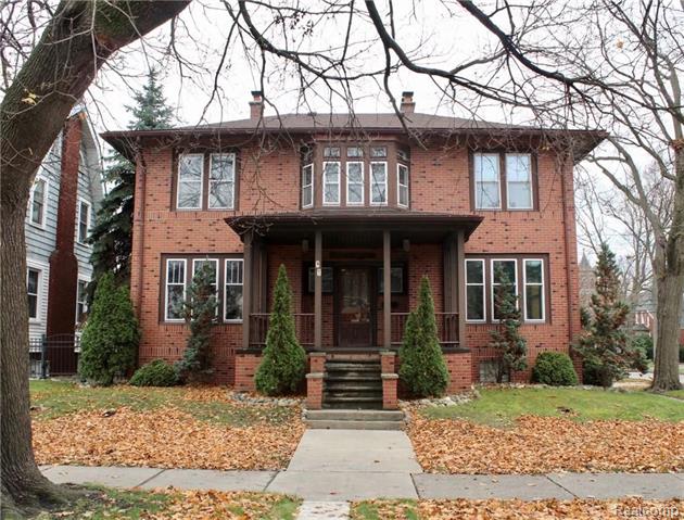 front view for 97 Vinewood, Wyandotte, Mi. 48192