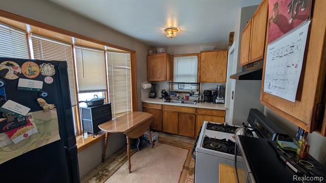 Builiding view six for 13116 Jobin, Southgate, MI. 48195