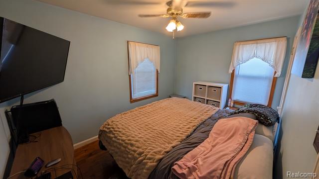 Builiding view twelve for 13116 Jobin, Southgate, MI. 48195