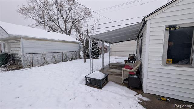 Builiding view two for 13116 Jobin, Southgate, MI. 48195