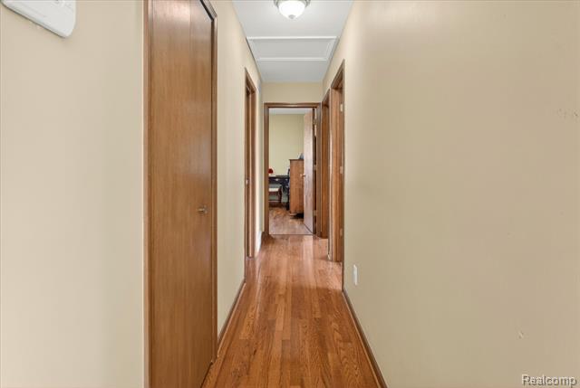 Builiding view fifteen for 15125 Churchill, Southgate, MI. 48195