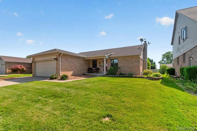 Builiding view three for 15125 Churchill, Southgate, MI. 48195