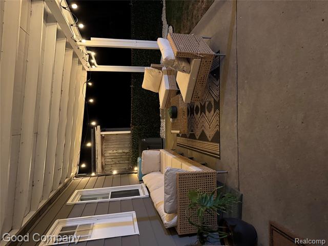 Builiding view forty one for 1902 Moorhouse, Ferndale, MI. 48220