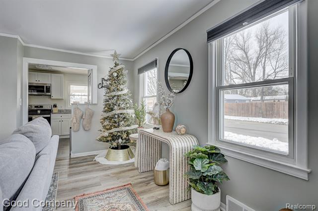 Builiding view four for 1902 Moorhouse, Ferndale, MI. 48220