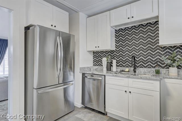 Builiding view seventeen for 1902 Moorhouse, Ferndale, MI. 48220