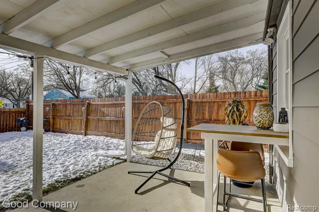 Builiding view thirty eight for 1902 Moorhouse, Ferndale, MI. 48220