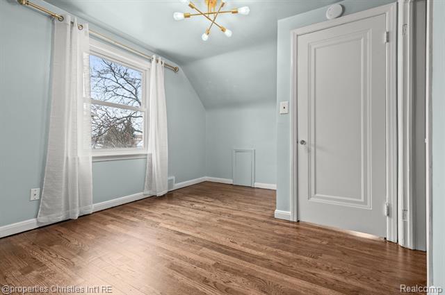 Builiding view fourteen for 2343 17Th, Wyandotte, MI. 48192