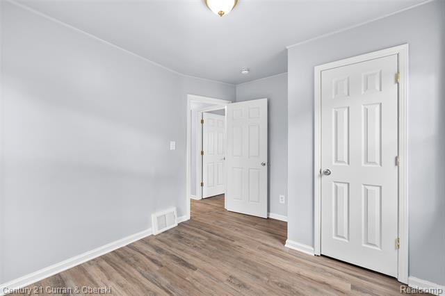 Builiding view fourteen for 14593 Superior, Southgate, MI. 48195