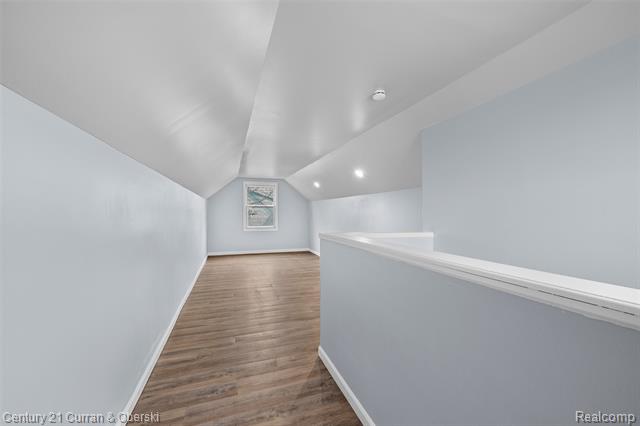 Builiding view sixteen for 14593 Superior, Southgate, MI. 48195