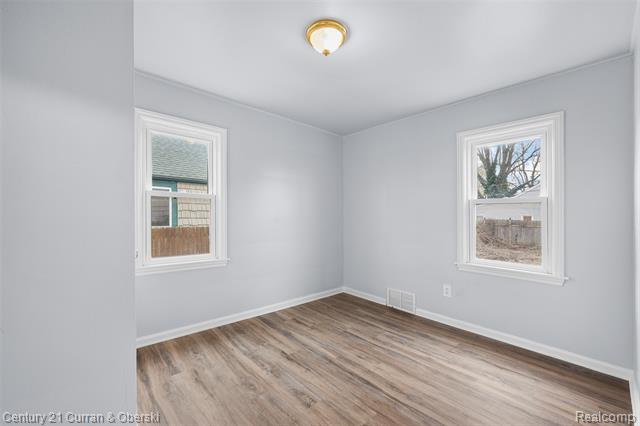 Builiding view thirteen for 14593 Superior, Southgate, MI. 48195