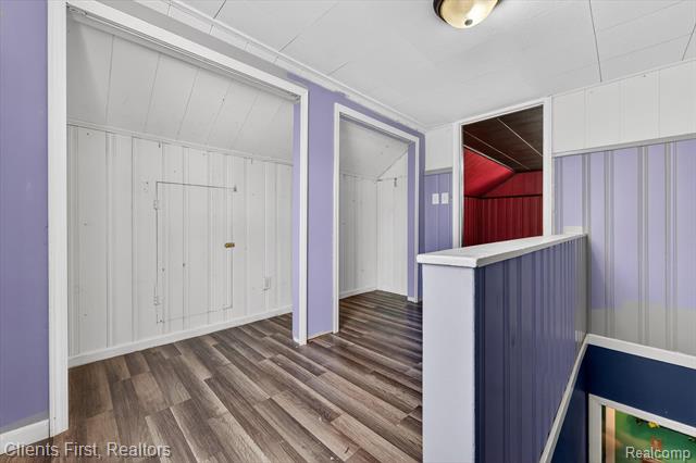 Builiding view nineteen for 13498 Callender, Southgate, MI. 48195